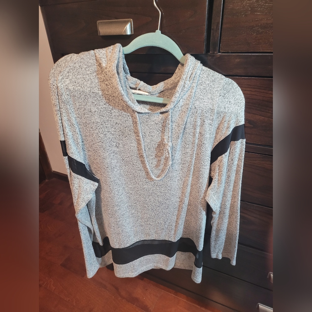 Lightweight pullover hoodie